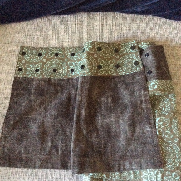 Sweet Spot athletic skirt, snaps, reversible - Picture 3 of 3